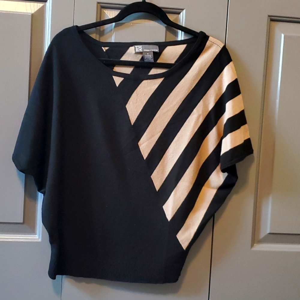 Black & tan dolman sleeve sweater top, Chelsea & Theodore